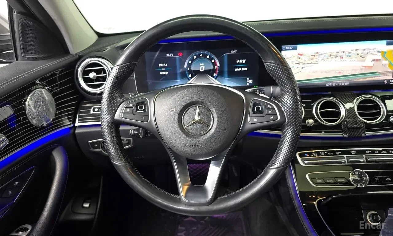 Mercedes-Benz E 400 4MATIC* BURMESTER* ОБДУХВАНЕ* ДИСТРОНИК* ХЕДЪП* 36, снимка 9 - Автомобили и джипове - 56318341
