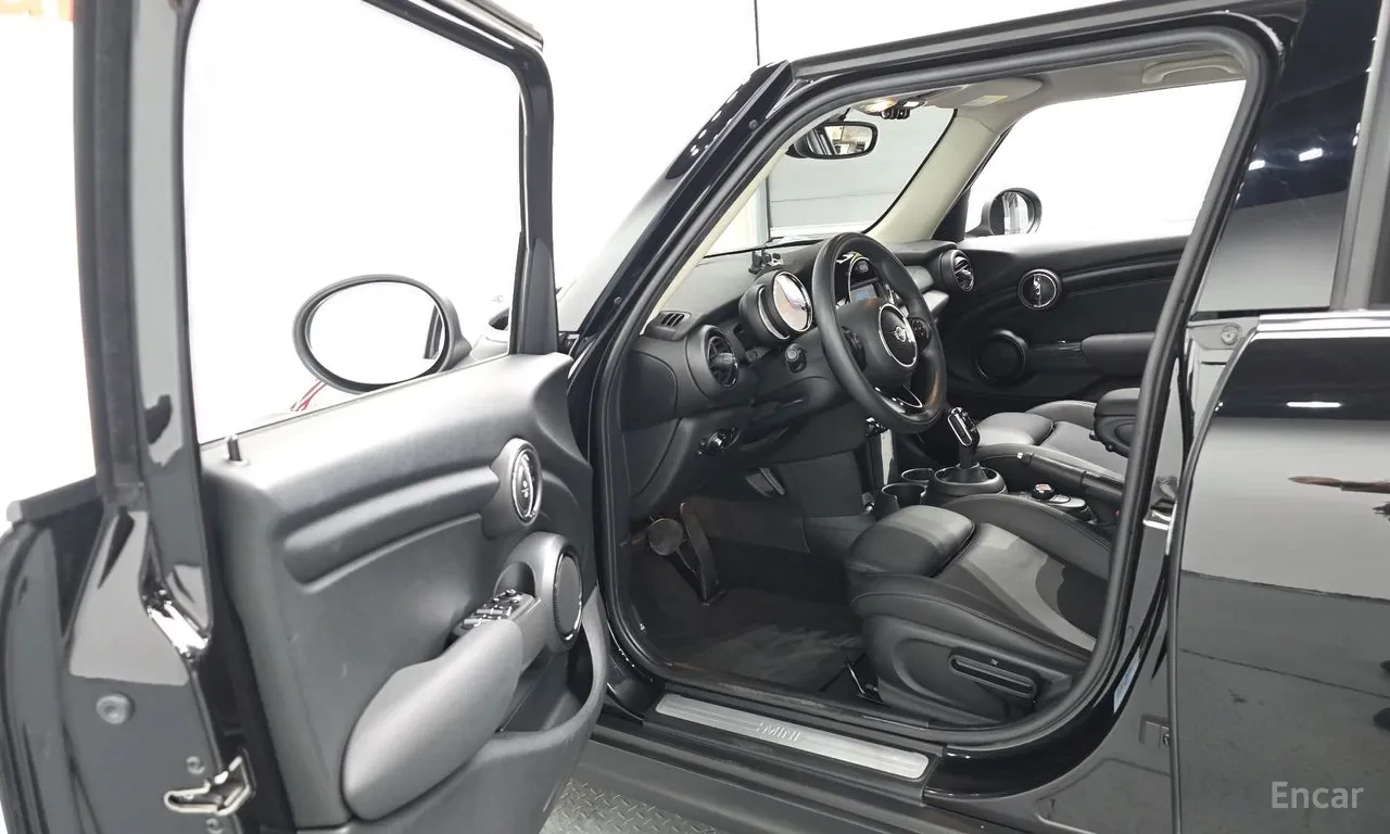 Mini Cooper, снимка 10 - Автомобили и джипове - 56389638
