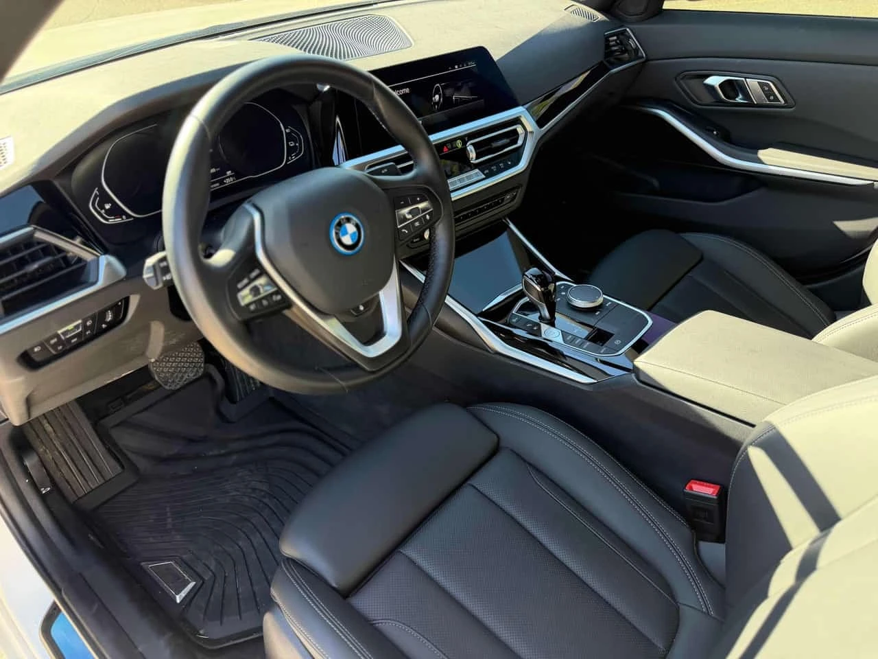 BMW 330 * 330e xDrive * CARFAX *  | Mobile.bg � ����������� 5