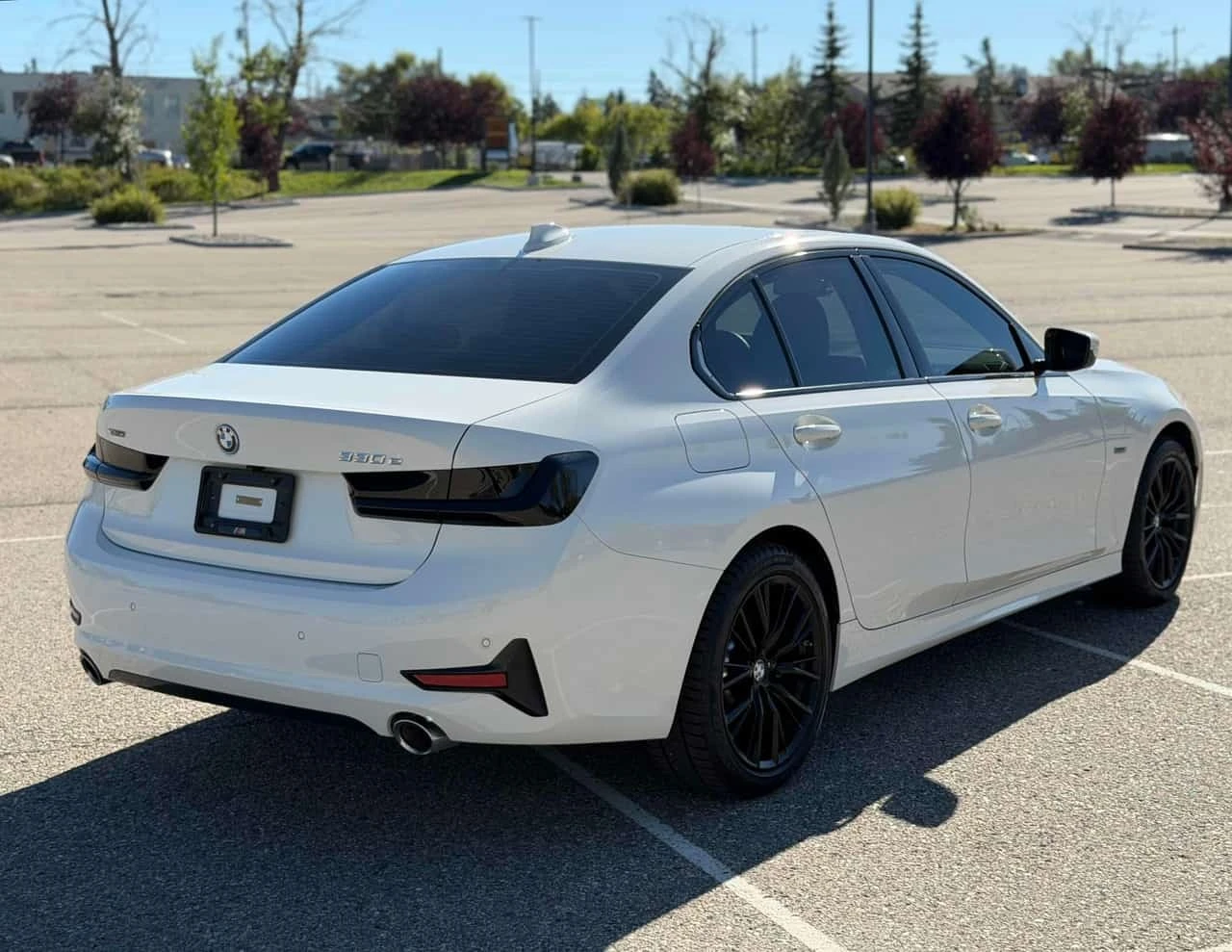 BMW 330 * 330e xDrive * CARFAX *  | Mobile.bg � ����������� 14