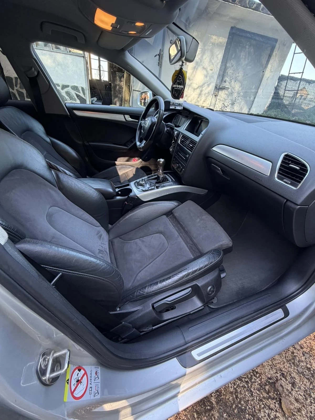Audi A4 Avant 2.0 TDI, снимка 10 - Автомобили и джипове - 56570356