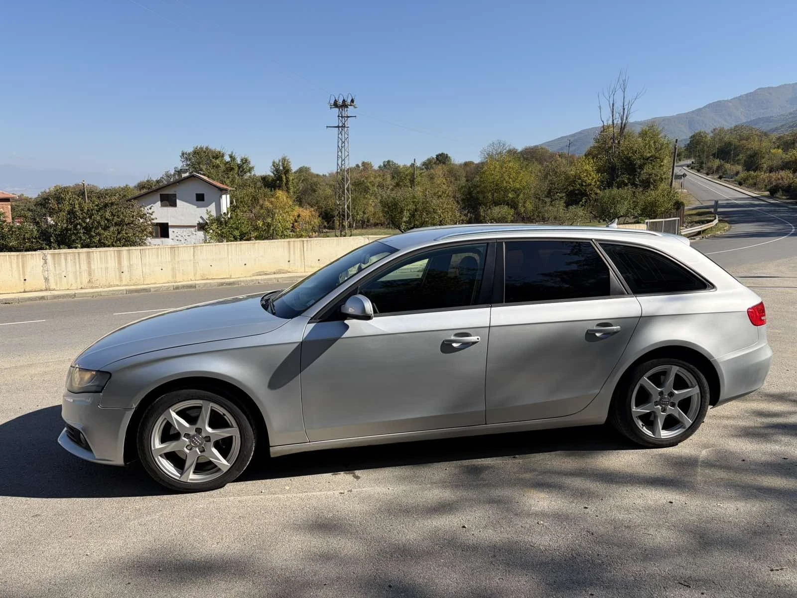 Audi A4 Avant 2.0 TDI, снимка 4 - Автомобили и джипове - 56570356