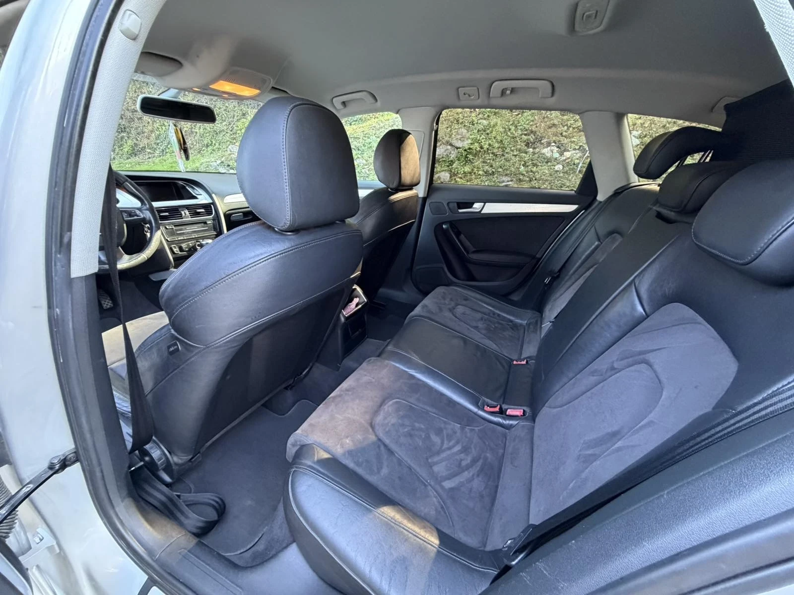 Audi A4 Avant 2.0 TDI, снимка 14 - Автомобили и джипове - 56570356