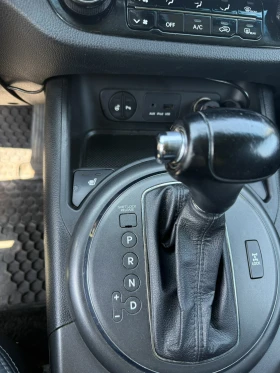 Kia Sportage 2.0 CRDi 184 к.с. Авт. 4x4 | нови гуми, снимка 8