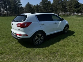 Kia Sportage 2.0 CRDi 184 к.с. Авт. 4x4 | нови гуми, снимка 2