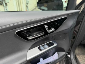 Mercedes-Benz GLC 300 4MATIC * ДИСТРОНИК * ПОДГРЕВ * ПАНОРАМА * CARFAX, снимка 12
