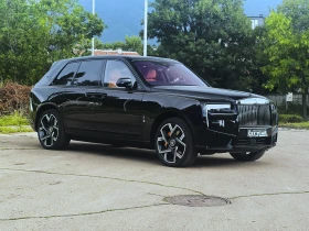 ������ Rolls-Royce Cullinan