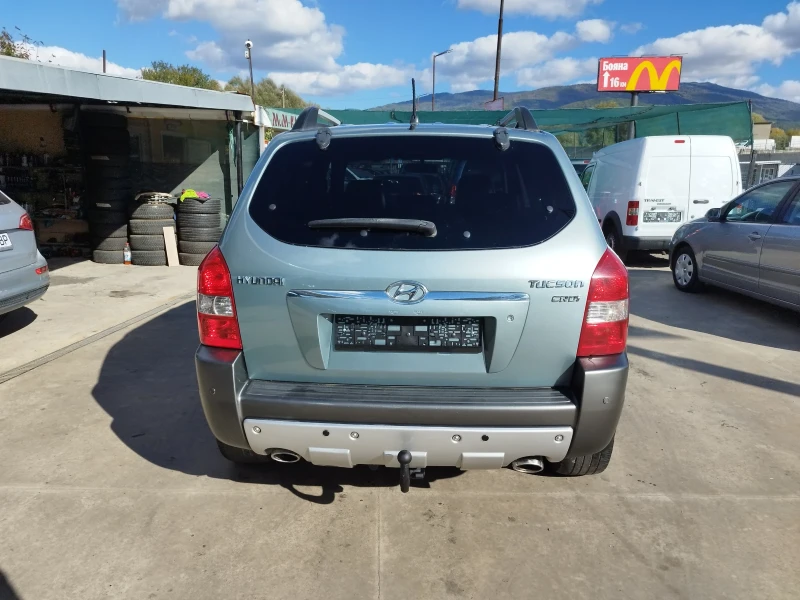 Hyundai Tucson 2.0crdi, снимка 5 - Автомобили и джипове - 47622712