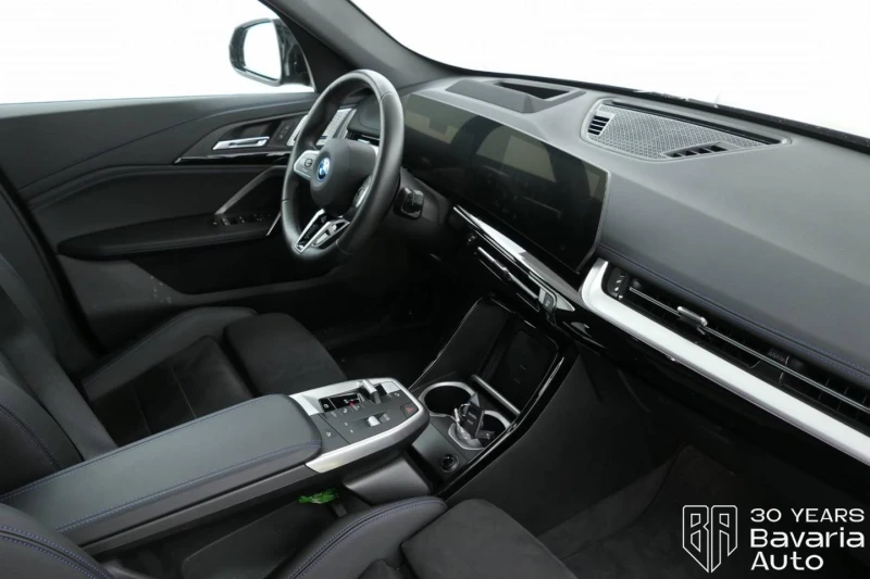 BMW iX1 30 xDrive M Sport Paket, снимка 7 - Автомобили и джипове - 52709364