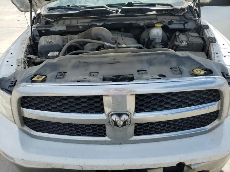 Dodge RAM 1500 5.7L 8 Rear-wheel drive, снимка 3 - Автомобили и джипове - 52934990