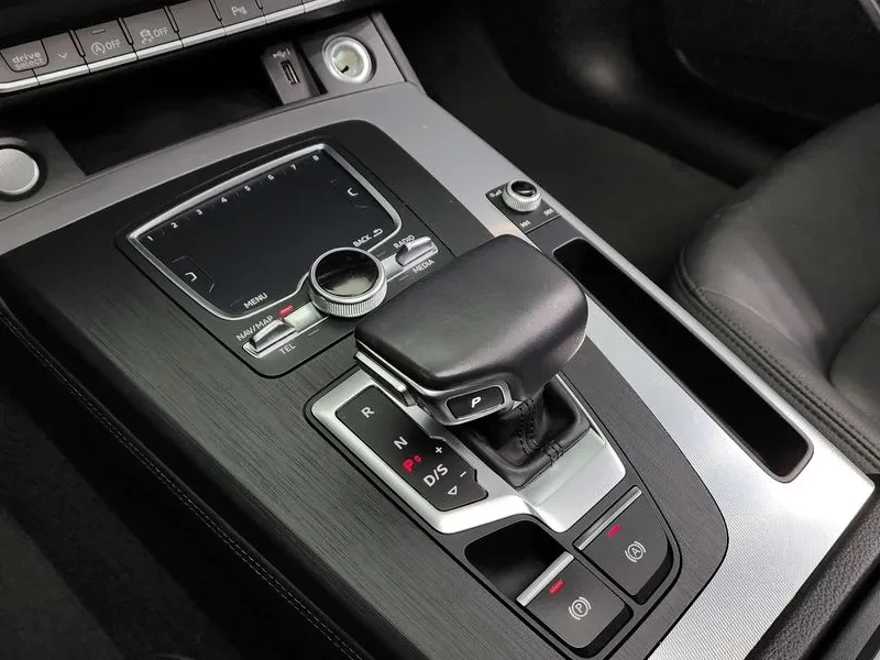 Audi Q5 (Fy) 45 Tfsi Quattro, снимка 9 - Автомобили и джипове - 55133324