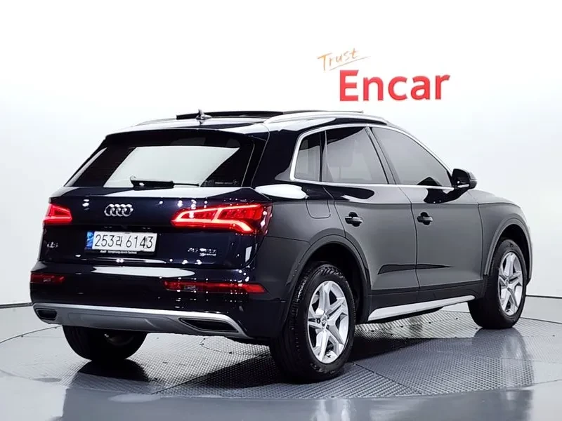 Audi Q5 (Fy) 45 Tfsi Quattro, снимка 2 - Автомобили и джипове - 55133324