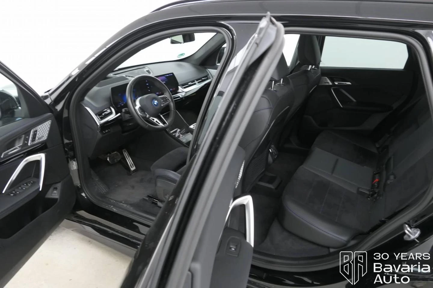 BMW iX1 30 xDrive M Sport Paket | Mobile.bg   5