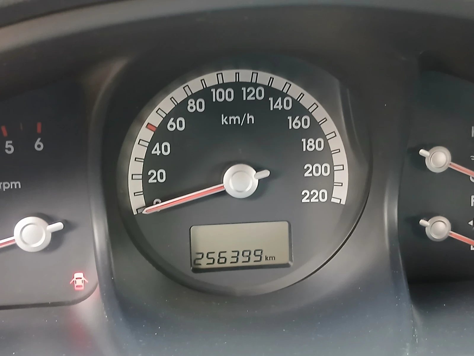 Kia Sportage 2005 diesel 1991cm, снимка 2 - Автомобили и джипове - 53894001