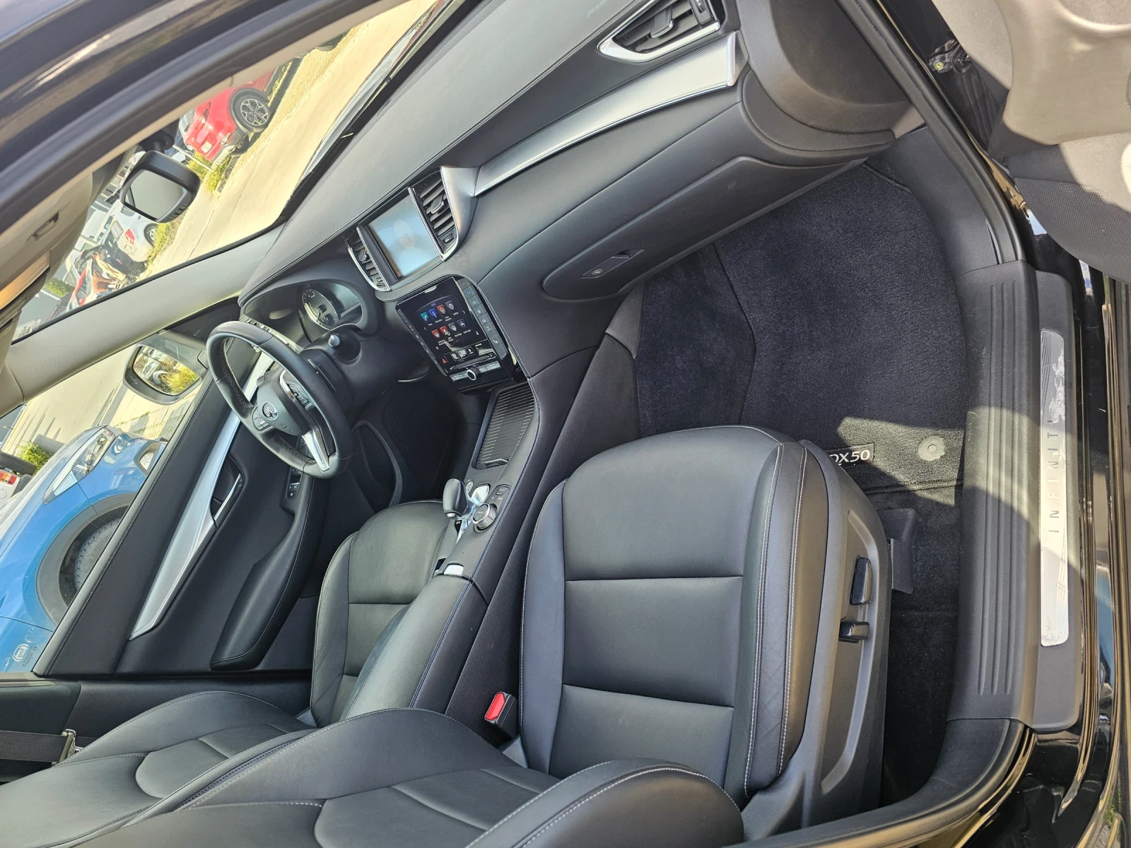 Infiniti QX50 ESENTIAL, снимка 12 - Автомобили и джипове - 54175855