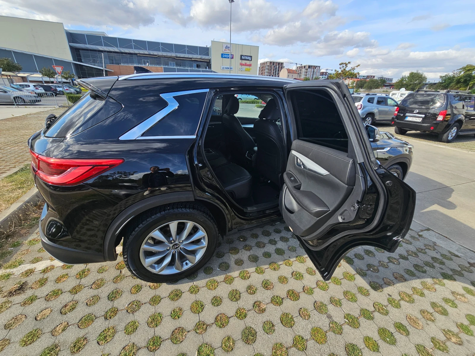 Infiniti QX50 ESENTIAL, снимка 16 - Автомобили и джипове - 54175855