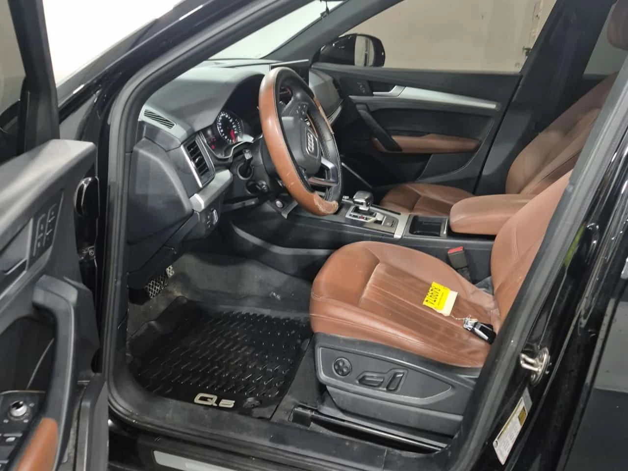 Audi Q5 ДИСТРОНИК| PANORAMA| 2 КЛЮЧА| , снимка 9 - Автомобили и джипове - 54191910