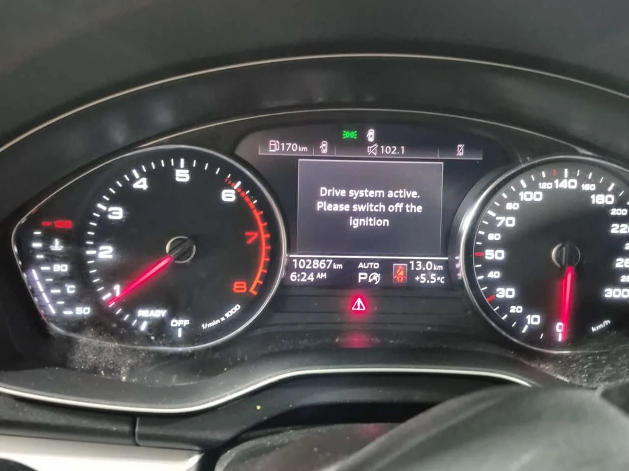 Audi Q5 ДИСТРОНИК| PANORAMA| 2 КЛЮЧА| , снимка 10 - Автомобили и джипове - 54191910