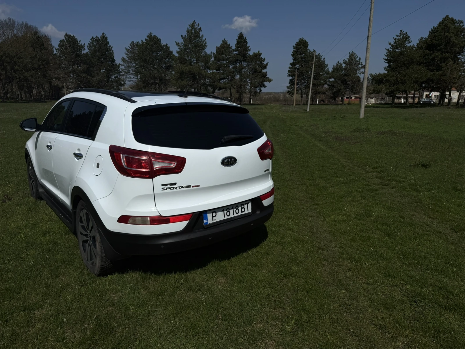 Kia Sportage 2.0 CRDi 184 к.с. Авт. 4x4 | нови гуми, снимка 3 - Автомобили и джипове - 54264640