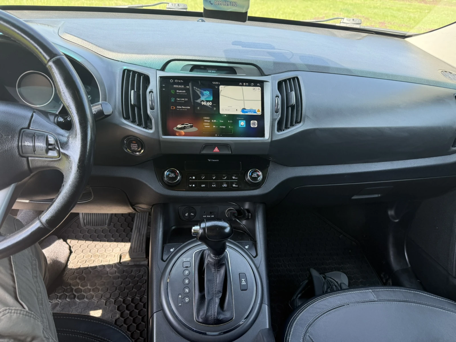 Kia Sportage 2.0 CRDi 184 к.с. Авт. 4x4 | нови гуми, снимка 7 - Автомобили и джипове - 54264640