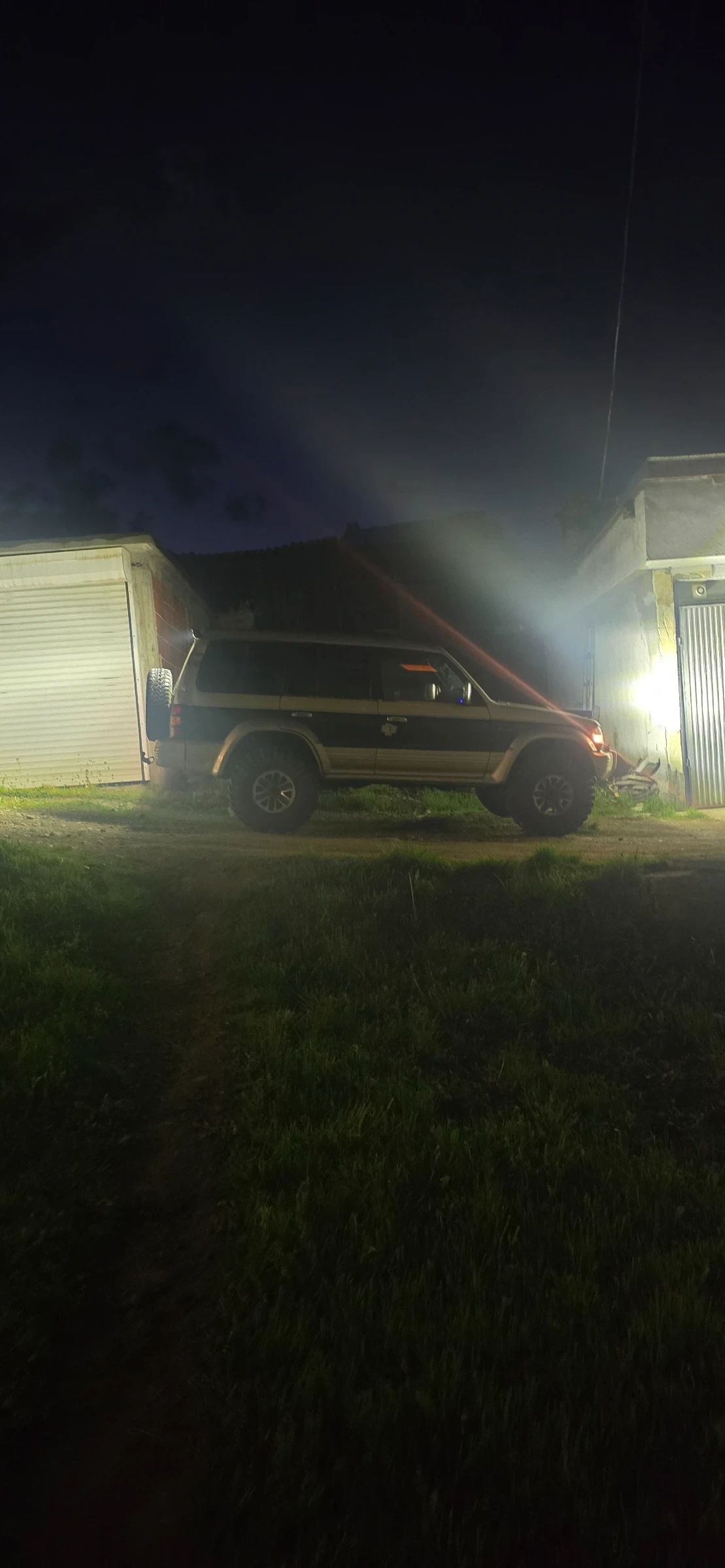 Mitsubishi Pajero, снимка 13 - Автомобили и джипове - 54527888
