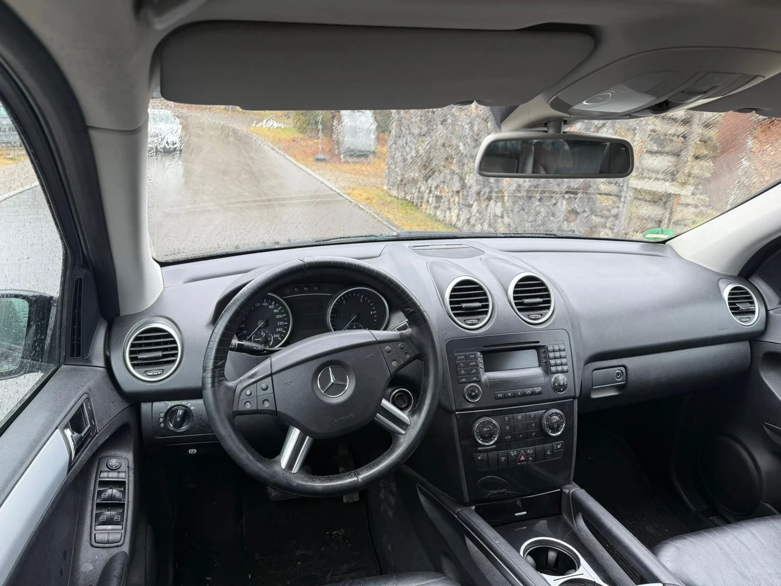 Mercedes-Benz ML 280 3.0 V6 190к.с на Пружини, снимка 12 - Автомобили и джипове - 54838648