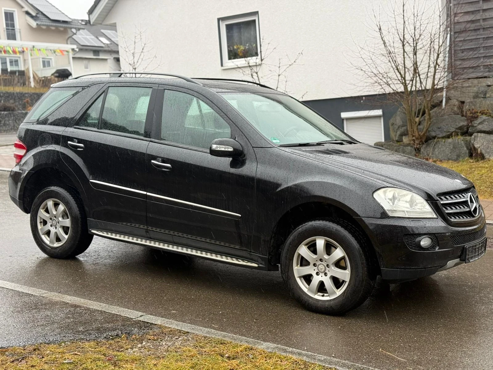 Mercedes-Benz ML 280 3.0 V6 190к.с на Пружини, снимка 3 - Автомобили и джипове - 54838648