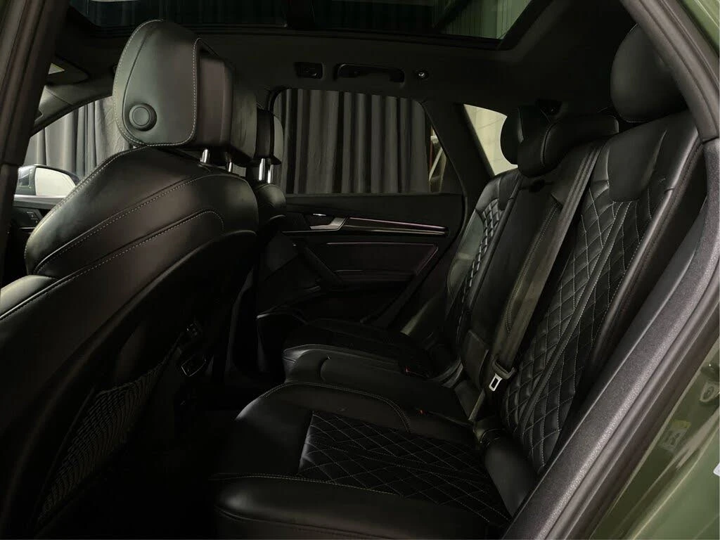 Audi SQ5 TECHNIK* B&O* BLACK OPTIC* DISTRONIC* 360* ПАНО, снимка 16 - Автомобили и джипове - 54917682