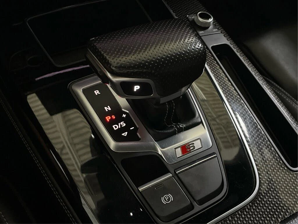 Audi SQ5 TECHNIK* B&O* BLACK OPTIC* DISTRONIC* 360* ПАНО, снимка 15 - Автомобили и джипове - 54917682