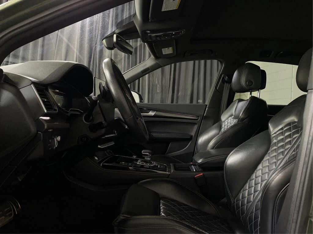 Audi SQ5 TECHNIK* B&O* BLACK OPTIC* DISTRONIC* 360* ПАНО, снимка 9 - Автомобили и джипове - 54917682