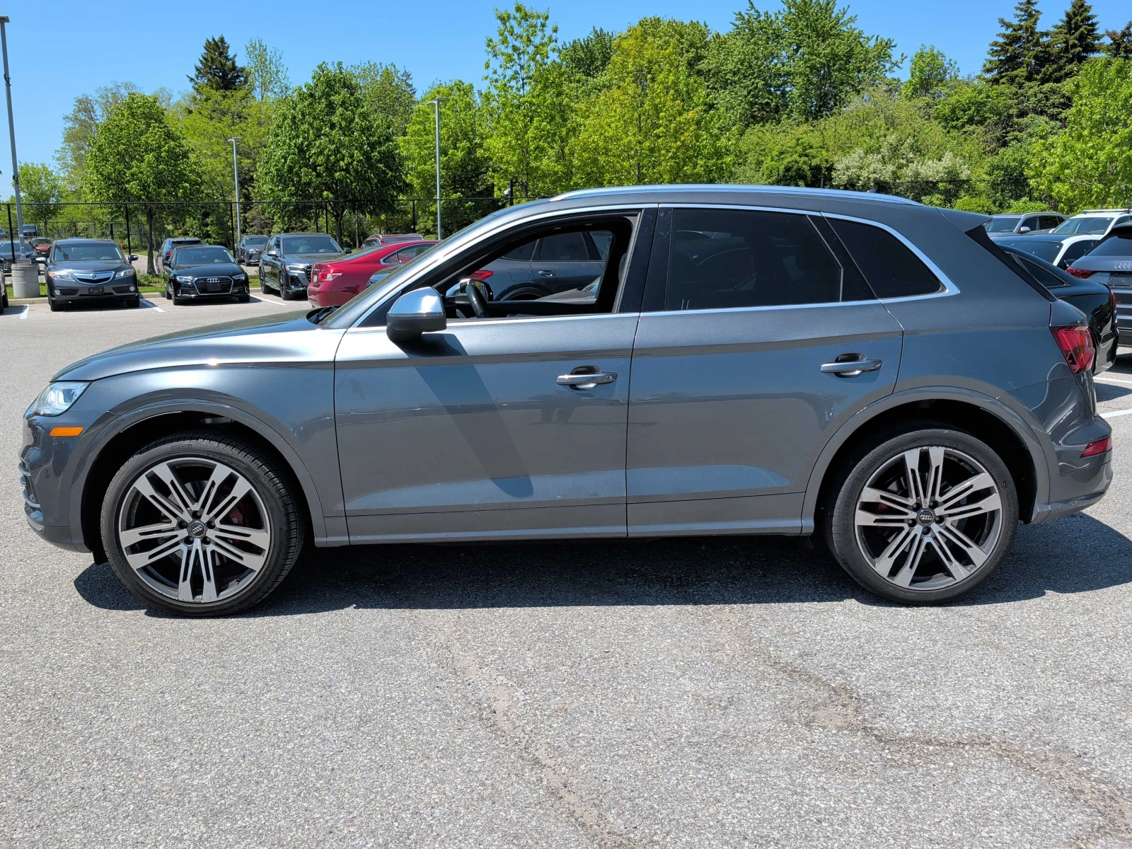 Audi SQ5 V6 Technik / Head Up / B&O, снимка 2 - Автомобили и джипове - 54956475