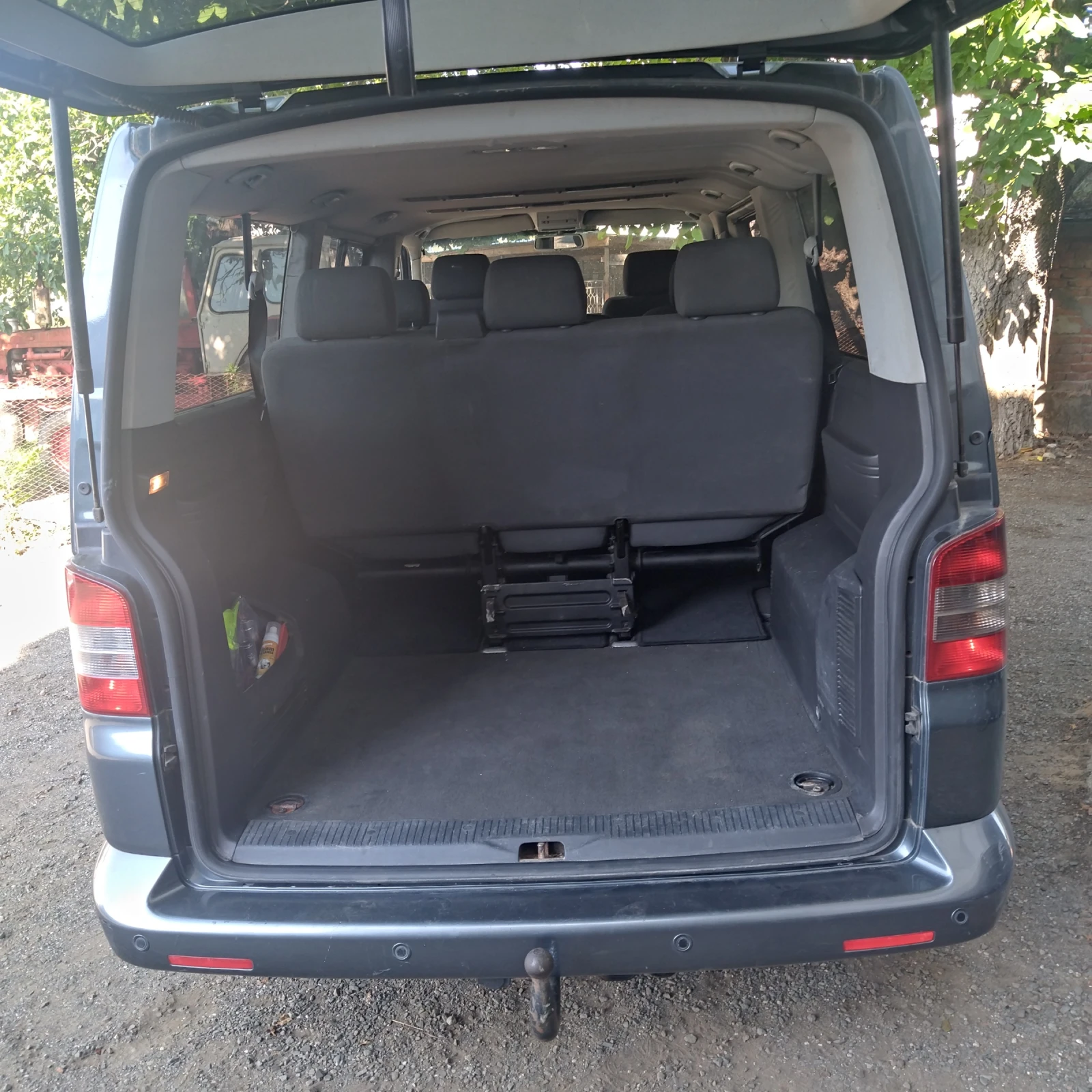VW T5 2.5 tdi, снимка 5 - Бусове и автобуси - 55593088