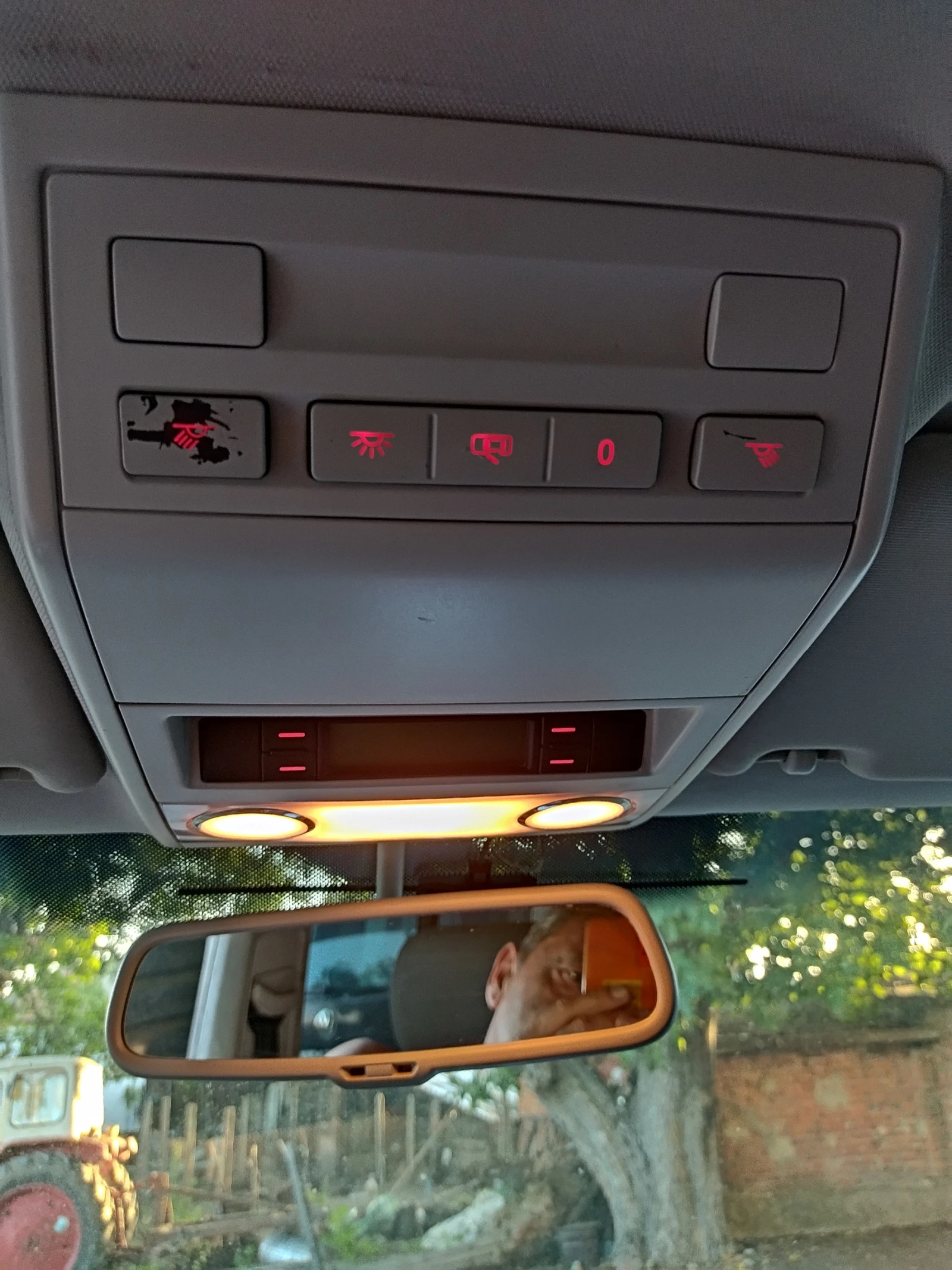 VW T5 2.5 tdi, снимка 6 - Бусове и автобуси - 55593088