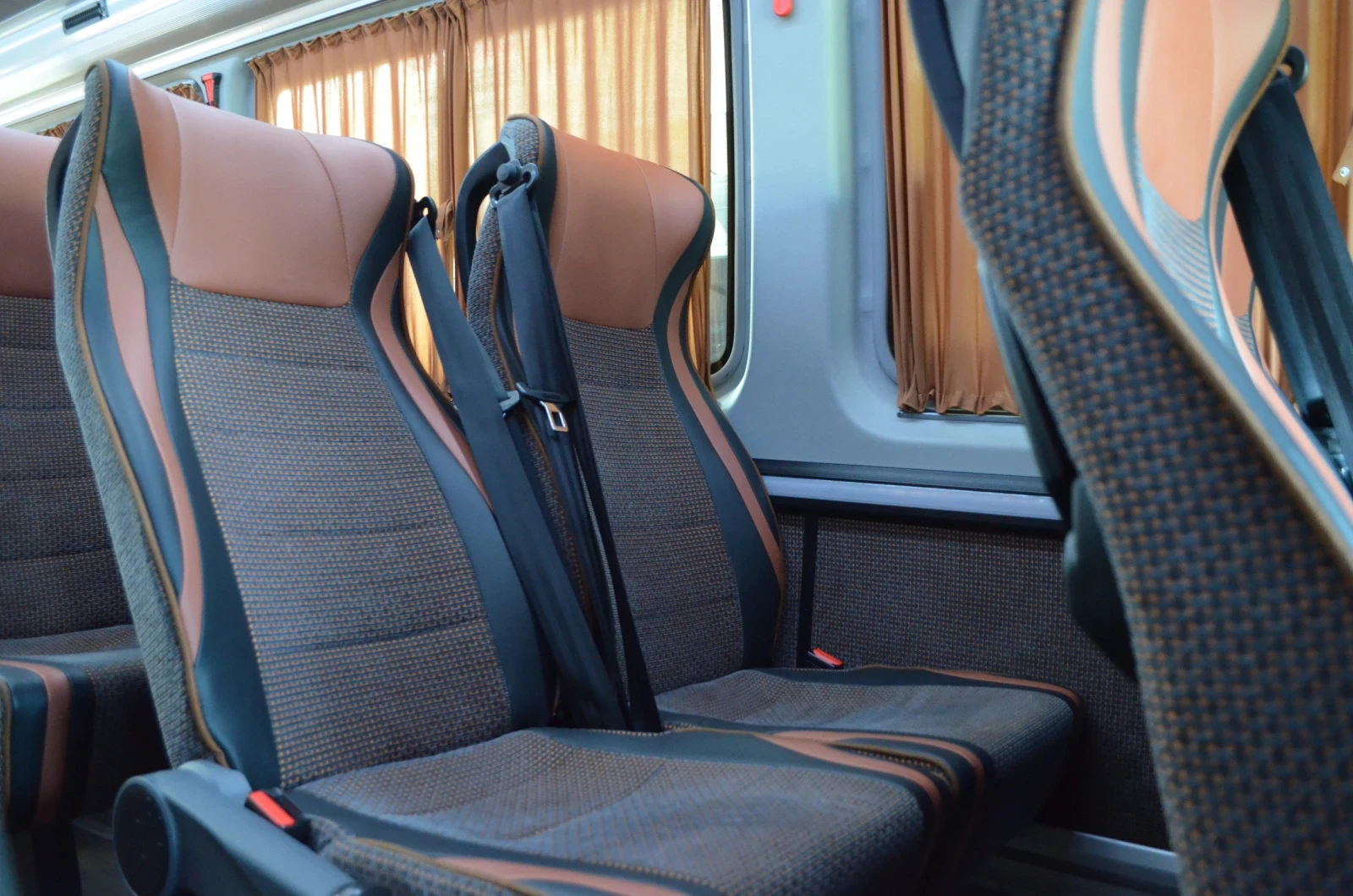 Mercedes-Benz Sprinter 516, снимка 7 - Бусове и автобуси - 55655053