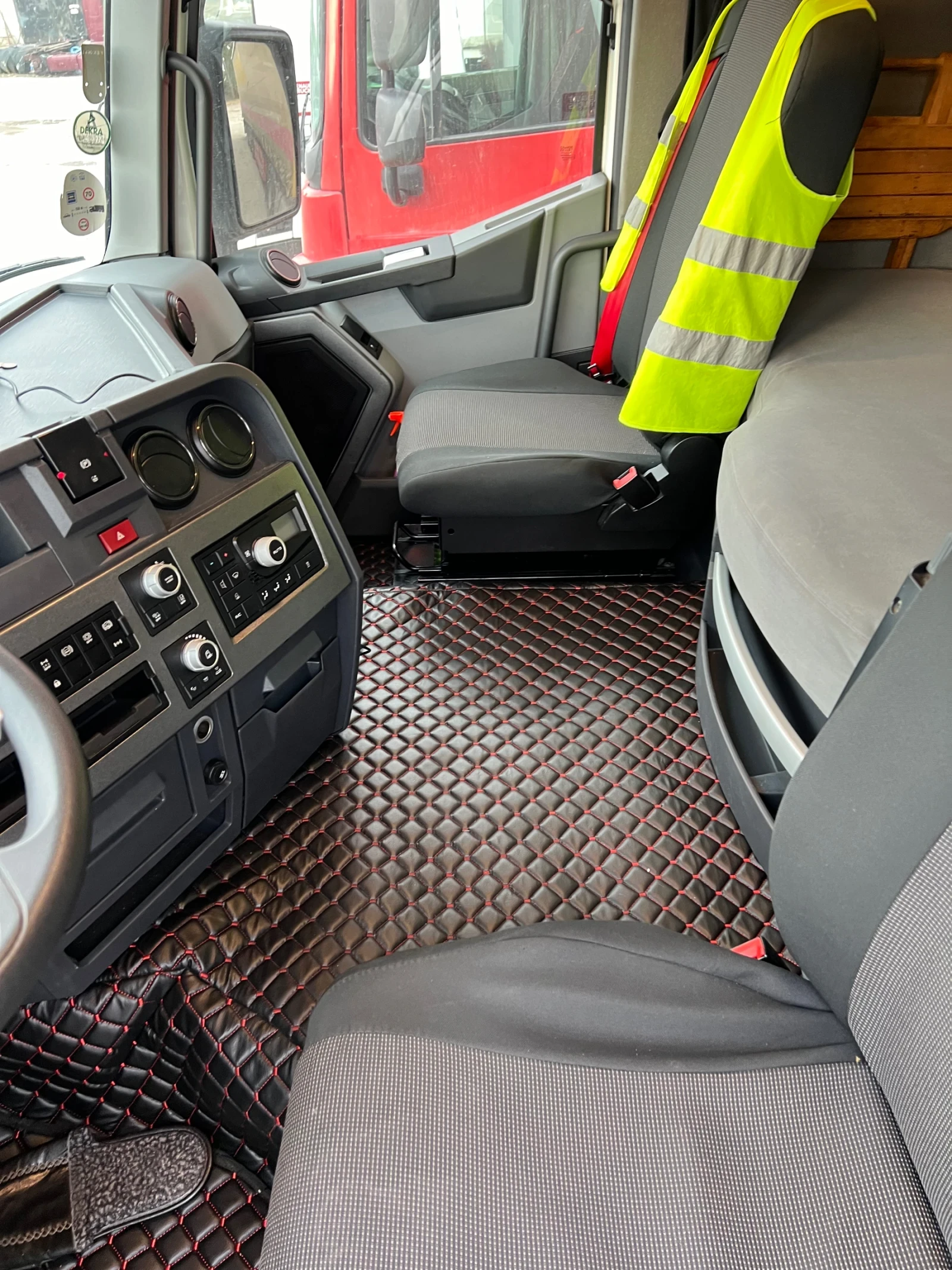Renault T 460 - изображение 4