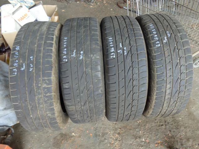 Гуми Летни 235/60R18, снимка 5 - Гуми и джанти - 18811390