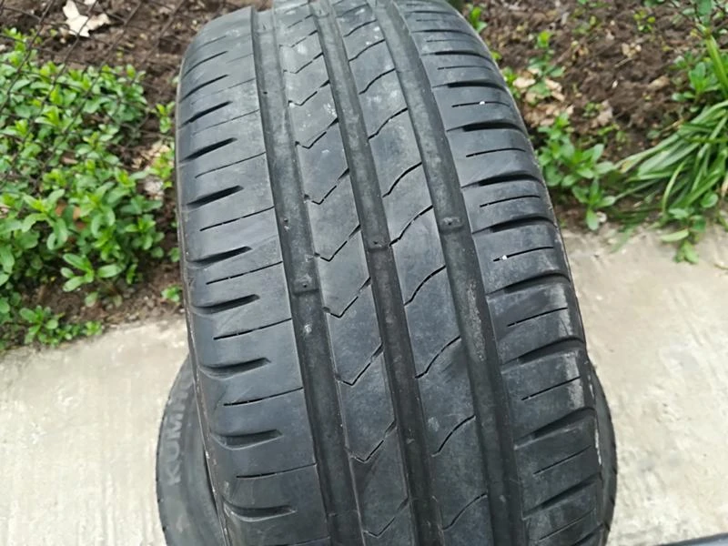 Гуми Летни 195/50R15, снимка 2 - Гуми и джанти - 21506172