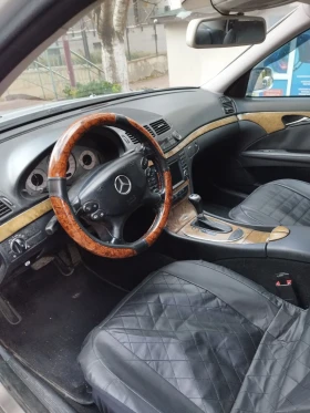 Mercedes-Benz E 220, снимка 7