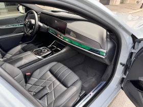 BMW 760 M760e Exec / Sky Lounge / TV / Bowers&Wilkins - 270000 лв. - 51120160 6