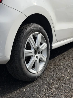 VW Polo 1.2 TSI DSG Navi Обслужен - 11799 лв. / 6032.73 € - 42153854 16