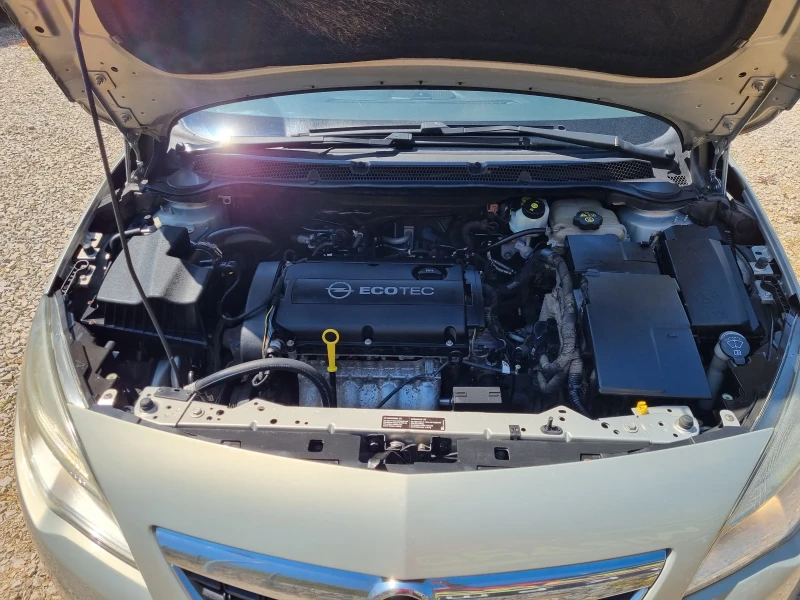 Opel Astra 1.6i 116кс, снимка 14 - Автомобили и джипове - 46856167