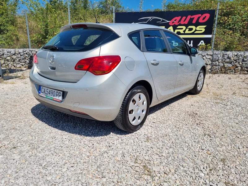 Opel Astra 1.6i 116кс, снимка 5 - Автомобили и джипове - 46856167