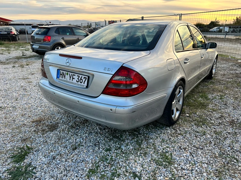 Mercedes-Benz E 220 CDI 150 HP ORGINAL KM!, снимка 6 - Автомобили и джипове - 47697133