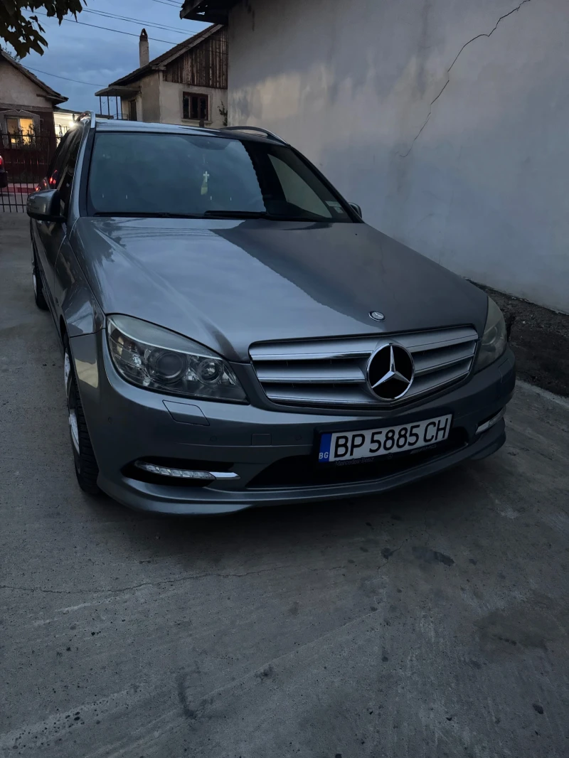 Mercedes-Benz C 220, снимка 2 - Автомобили и джипове - 48214174