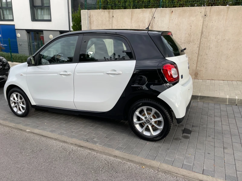 Smart Forfour, снимка 9 - Автомобили и джипове - 48675850