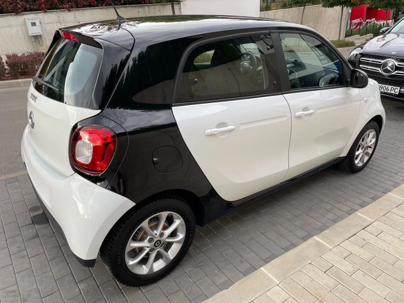 Smart Forfour, снимка 3 - Автомобили и джипове - 48675850