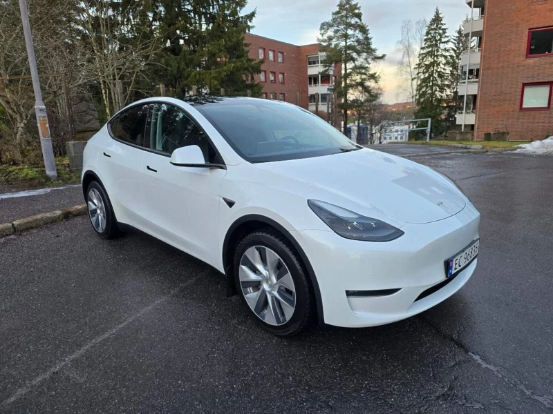 Tesla Model Y НА ЧАСТИ, снимка 1 - Автомобили и джипове - 49126207