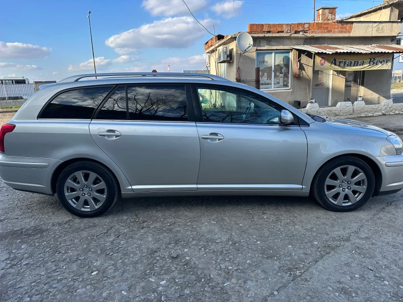 Toyota Avensis 1.8, снимка 5 - Автомобили и джипове - 49211323