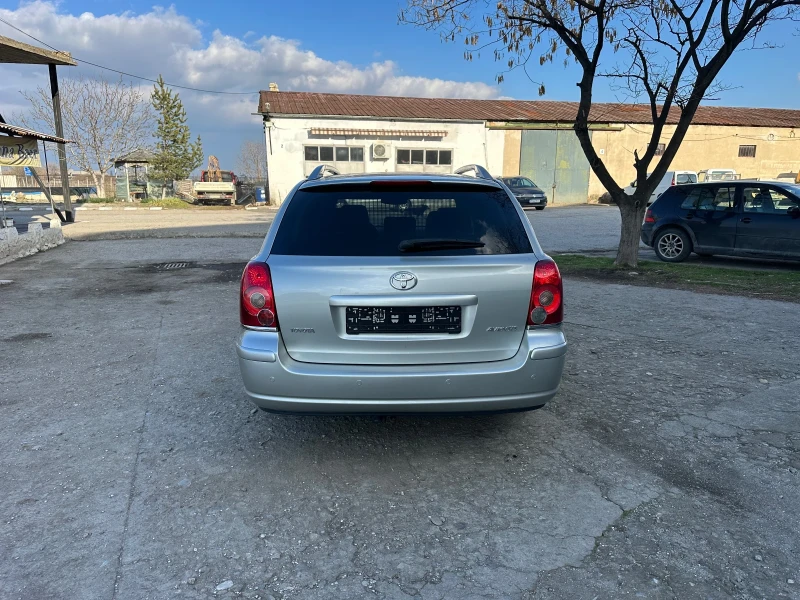 Toyota Avensis 1.8, снимка 8 - Автомобили и джипове - 49211323