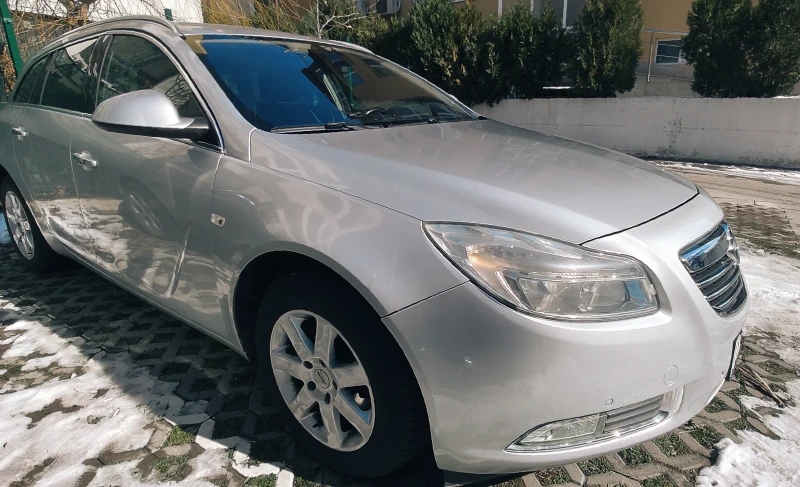 Opel Insignia 2.0 CDTI Sports Tourer (A), снимка 8 - Автомобили и джипове - 49291456